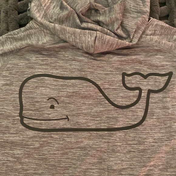 NWT men’s Vineyard Vines shirt. - Picture 6 of 7